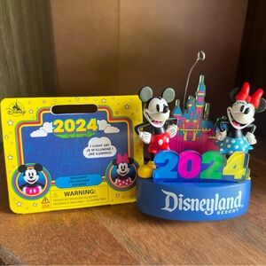 NWT 2024 Disneyland Mickey Minnie Mouse Castle Light Up Christmas Ornament